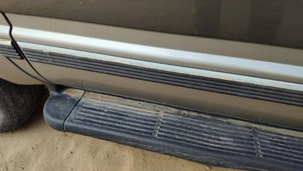 92-99 Chevy Suburban Passenger Right Rear Moulding From Door Oem Back Trim Strip — photo 7