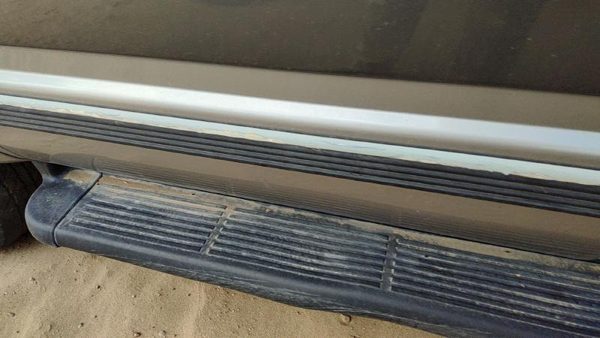 92-99 Chevy Suburban Passenger Right Rear Moulding From Door Oem Back Trim Strip — photo 5
