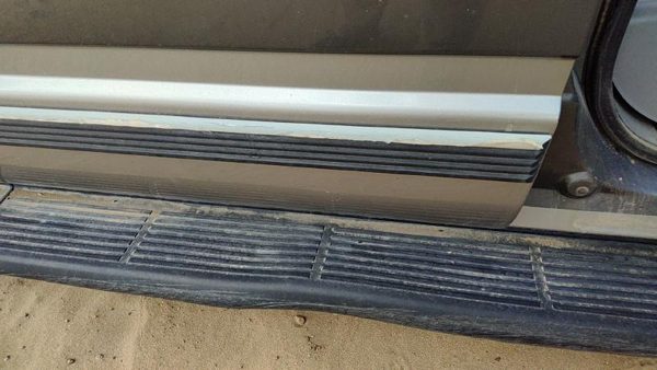 92-99 Chevy Suburban Passenger Right Rear Moulding From Door Oem Back Trim Strip — photo 4
