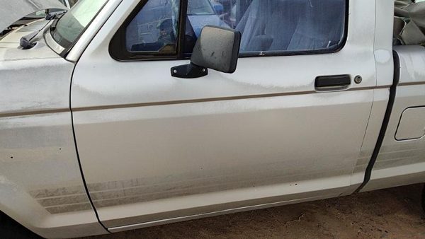 1987 Ford Ranger Front Door LH Silver — photo 3