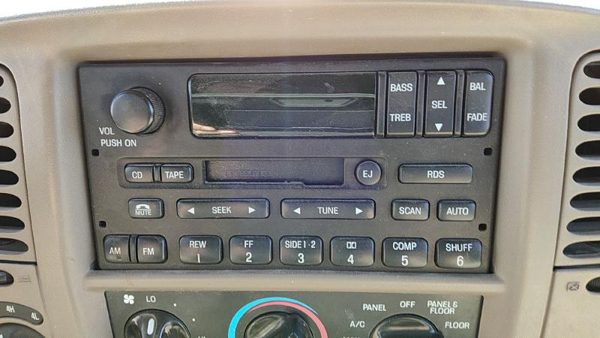 1999-2002 Ford Expedition Stock Radio Oem Factory Stereo Cd Player Xl1Z18806Ea — photo 3