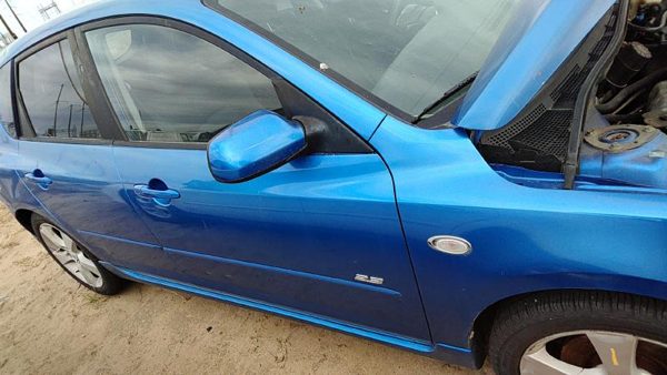 2005 Mazda 3 Front Door RH 27B Winning Blue BPYK5802XJ — photo 1