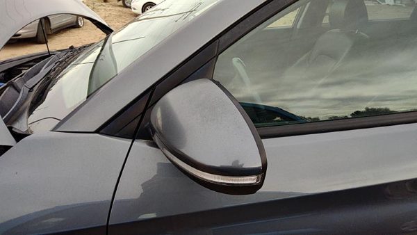 16-18 Hyundai Tucson Driver Left Side Mirror Door Mounted Oem Coliseum Grey Z56 — photo 3