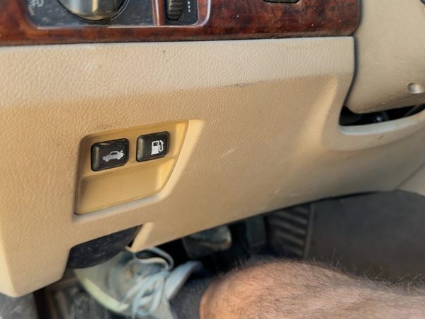 2000-2002 Lincoln Ls Lower Dash Under Column Knee Bolster Trim Panel Oem Tan 4H — photo 3