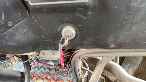 1974 Dodge Van B200 Ignition Switch Assembly With Key Oem — photo 1