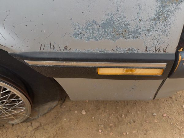 1984-1991 Pontiac Sunbird Passenger Right Moulding From Fender Oem Trim Strip — photo 2