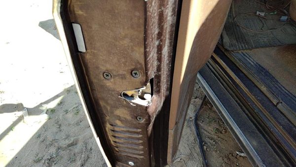 80-91 Ford F150 Driver Left Front Door Latch With Rods/Cables Oem — photo 1