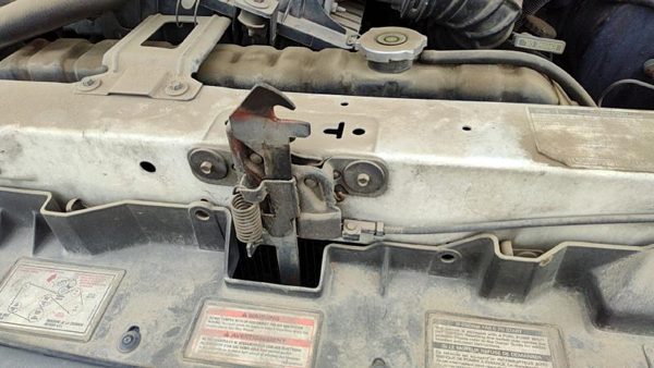 1992-1996 Ford Van E250 Hood Latch Assembly With Bracket Oem F5Uz16138A — photo 2