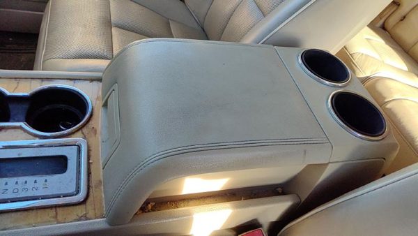 2007-2008 Lincoln Navigator Center Console Lid Only Oem Arm Rest Fold Down Tan — photo 1