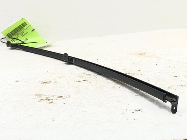 10-14 Legacy Outback Passenger Right Rear Vent Window Frame Track Frame Only — photo 3