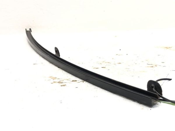 10-14 Legacy Outback Passenger Right Rear Vent Window Frame Track Frame Only — photo 6