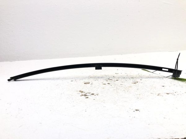 10-14 Legacy Outback Passenger Right Rear Vent Window Frame Track Frame Only — photo 7