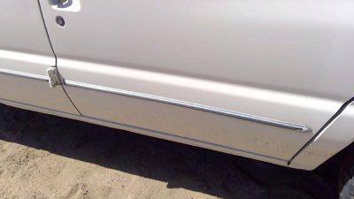 1993-2004 Ford Van E150 Passenger Right Front Moulding From Door Oem Trim Strip