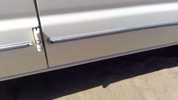 1993-2004 Ford Van E150 Passenger Right Front Moulding From Door Oem Trim Strip — photo 8