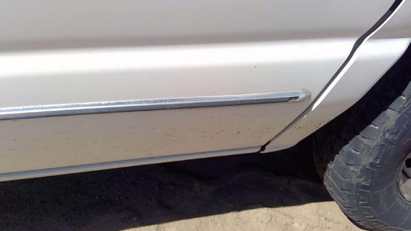 1993-2004 Ford Van E150 Passenger Right Front Moulding From Door Oem Trim Strip — photo 4