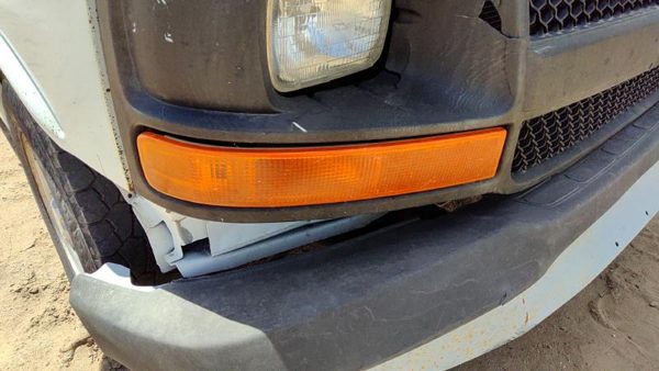 03-14 Express Van Passenger Right Front Turn Signal Light Lamp Fender Mounted — photo 5