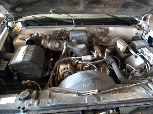 2000 GMC Sierra — vehicle photo 2