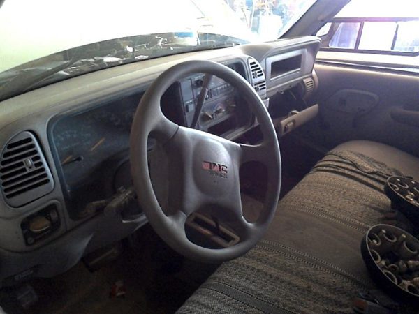 2000 GMC Sierra — vehicle photo 4