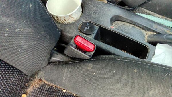 16-19 Nissan Versa Passenger Right Front Seat Belt Buckle Receiver Charcoal G — photo 2