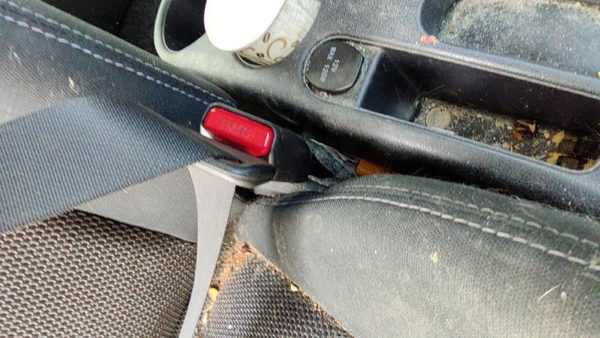 16-19 Nissan Versa Passenger Right Front Seat Belt Buckle Receiver Charcoal G — photo 4