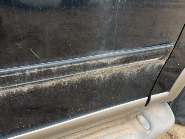 97-02 Ford Expedition Passenger Right Front Upper Moulding From Door Oem Black — photo 7