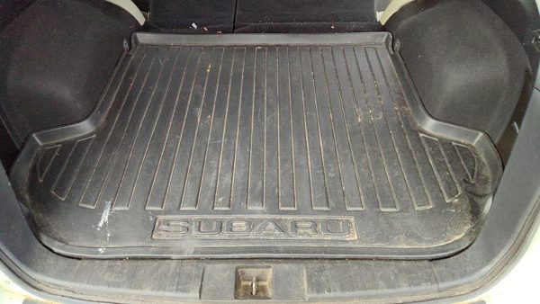 2010-2014 Subaru Legacy Outback Rear Cargo Floor Mat Oem Rubber Trunk Cover — photo 2