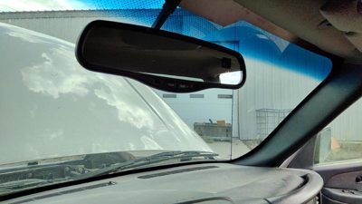 2000-2007 Sierra 2500 Hd Inside Rear View Mirror Oem Windshield Mounted