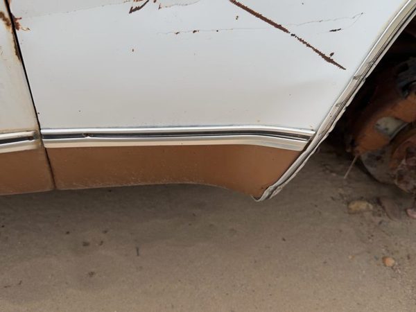 1980 Chevy Silverado C20 Passenger Right Moulding From Fender Oem Trim Strip — photo 2