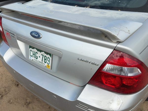 2007 Ford Fivehundred Trunk/decklid/hatch/tailgate Silver Birch Jp — photo 1