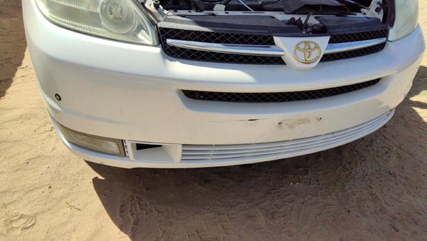 2004-2005 Toyota Sienna Front Bumper Cover Assembly Oem White 071 52119Ae903 — photo 5