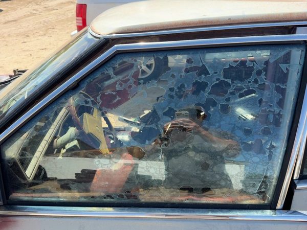 1985-1987 Buick Park Ave Driver Left Front Side Window Door Glass Oem 20478738 — photo 1