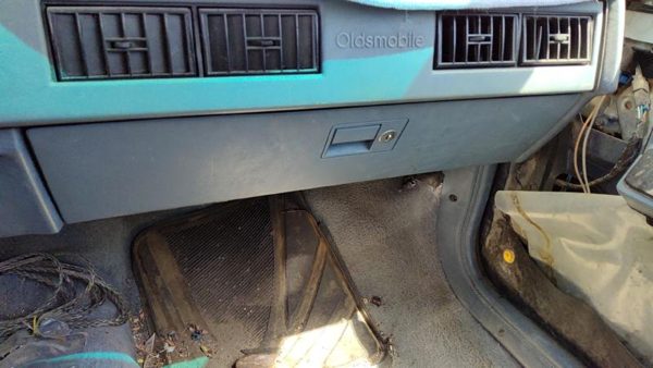 86-96 Olds Cutlass Ciera Glove Box Assembly Complete Door With Latch Oem Blue — photo 1