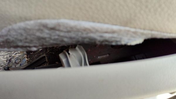 12 Legacy Outback Driver Left Side Power Seat Switch With Trim Panel Warm Ivory — photo 4
