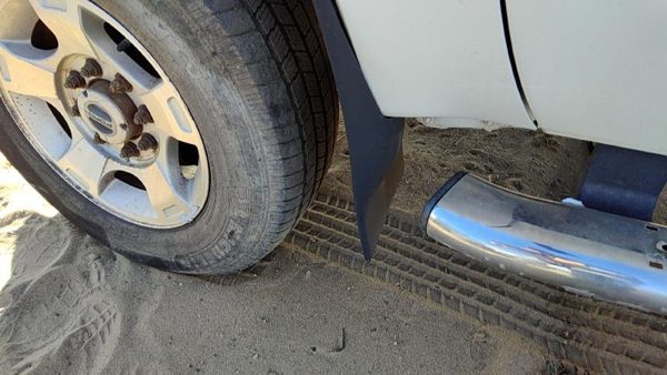 2011-2016 Ford F250 Driver Left Mud Guard From Fender Mud Flap Oem Bc3z16n455a — photo 2