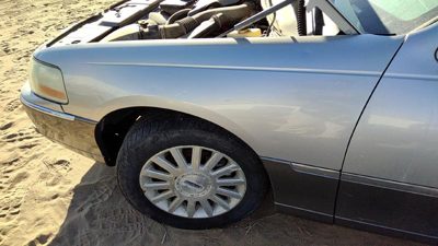2003-2011 Lincoln Town Car Driver Left Front Fender Oem Silver 8W1z16006a