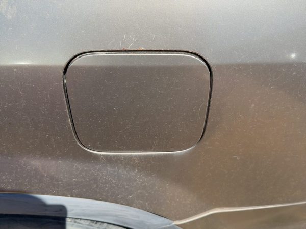 2002-2005 Honda Crv Fuel Tank Door With Hinge Gas Lid Oem Filler Gold — photo 4
