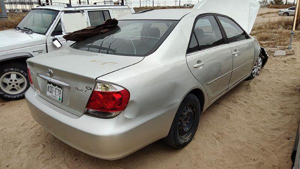 2005 Toyota Camry — vehicle photo 3