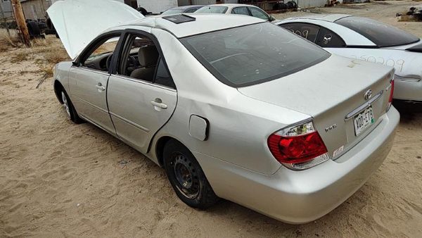 2005 Toyota Camry — vehicle photo 4