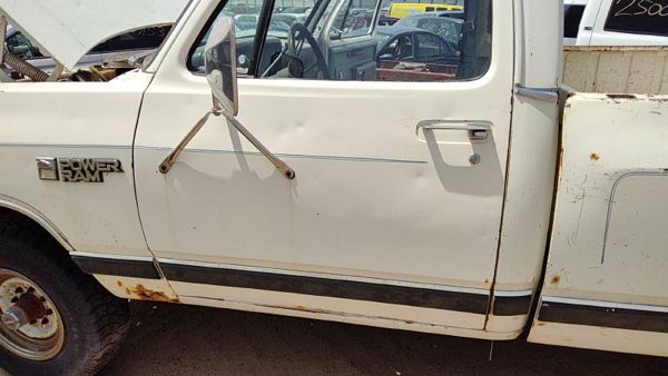 1984 Dodge Ram Front Door LH White — photo 3