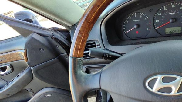 2005 Hyundai XG350 Steering Wheel OEM Black 5612039770LK — photo 6