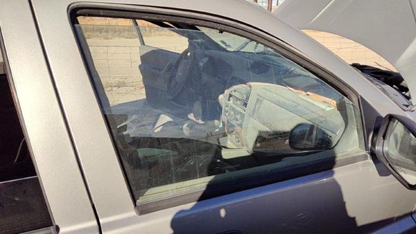 1999-2004 Jeep Grand Cherokee Passenger Right Front Side Window Door Glass Oem — photo 1