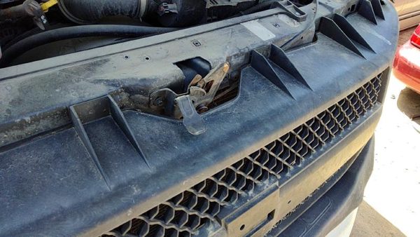 2003-2014 Chevy Express Van Hood Latch Assembly With Bracket Oem — photo 1