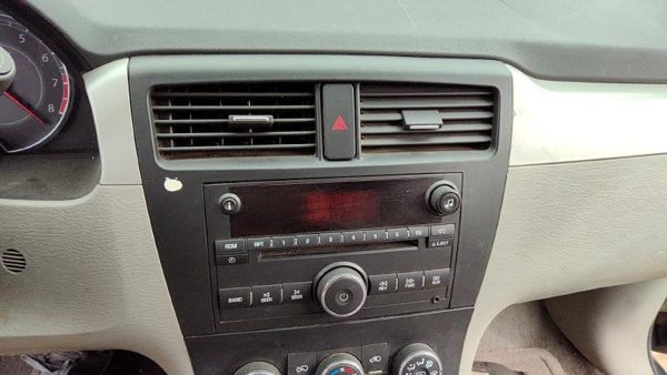 07-09 Grand Vitara Xl-7 Trim Bezel Around Radio Surround Dash Panel Oem Gray — photo 2