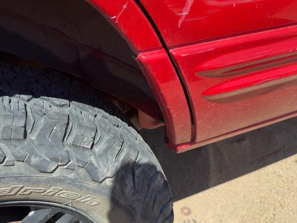 00 Grand Cherokee Passenger Right Rear Moulding On Quarter Panel Flame Red Pr4 — photo 1