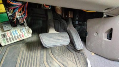 1995-2000 Ford Contour Gas And Brake Pedal Assembly Automatic Transmission