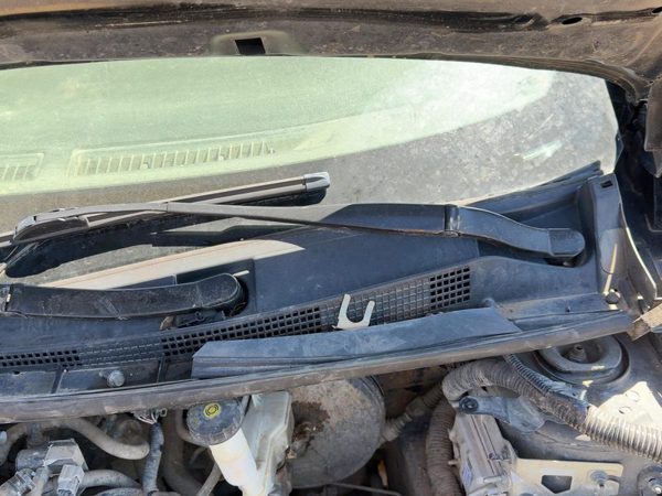 2014 Nissan Sentra Wiper Arm LH — photo 4