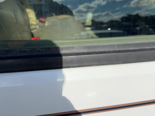 1999-2004 Ford F150 Passenger Right Front Moulding From Door Oem Xl3Z1520878Aaq — photo 2