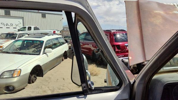 1981-86 Dodge Ram W250 Driver Left Front Vent Window Small Door Glass With Frame — photo 8
