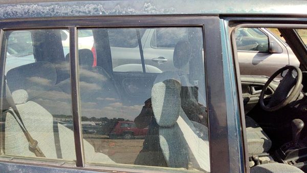 1991-1998 Suzuki Sidekick Passenger Right Rear Side Window Door Glass Oem Back — photo 3