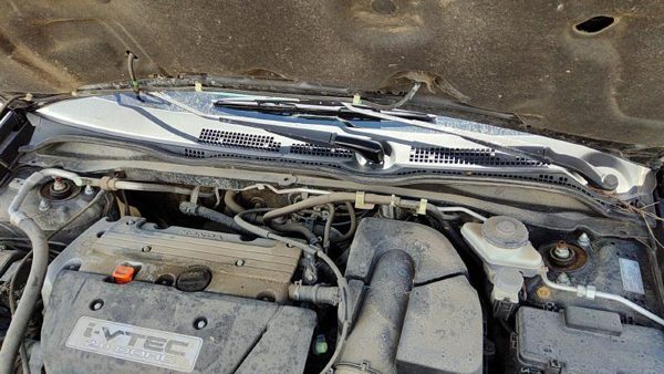 02-04 Honda Civic Hatchback Si Windshield Wiper Cowl Vent Trim Panel Oem Cover — photo 1